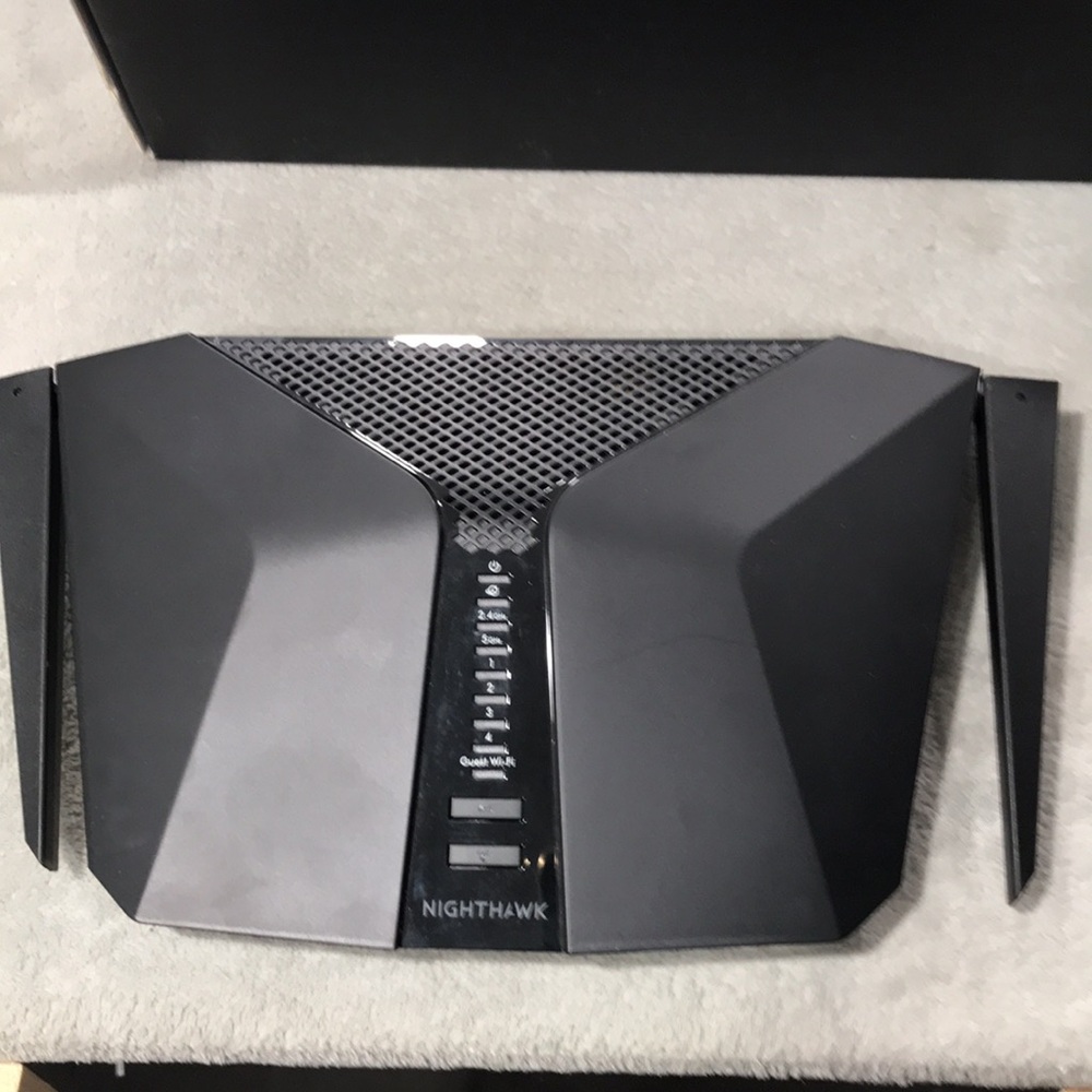 Netgear Nighthawk AX4  4-Stream Wifi 6 Router - Picture 11 of 12